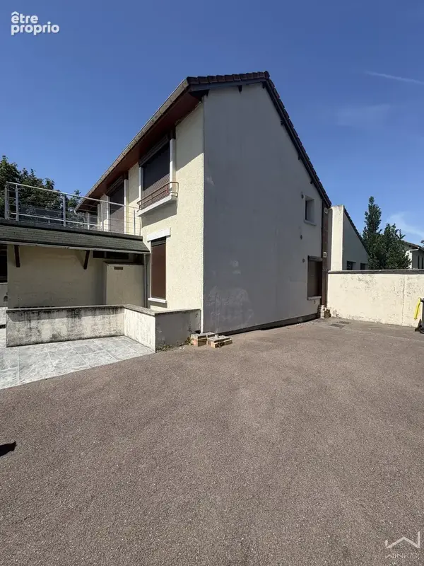 Maison individuelle familiale - 135 m2 - 6 pièces avec jardin - photo 2
