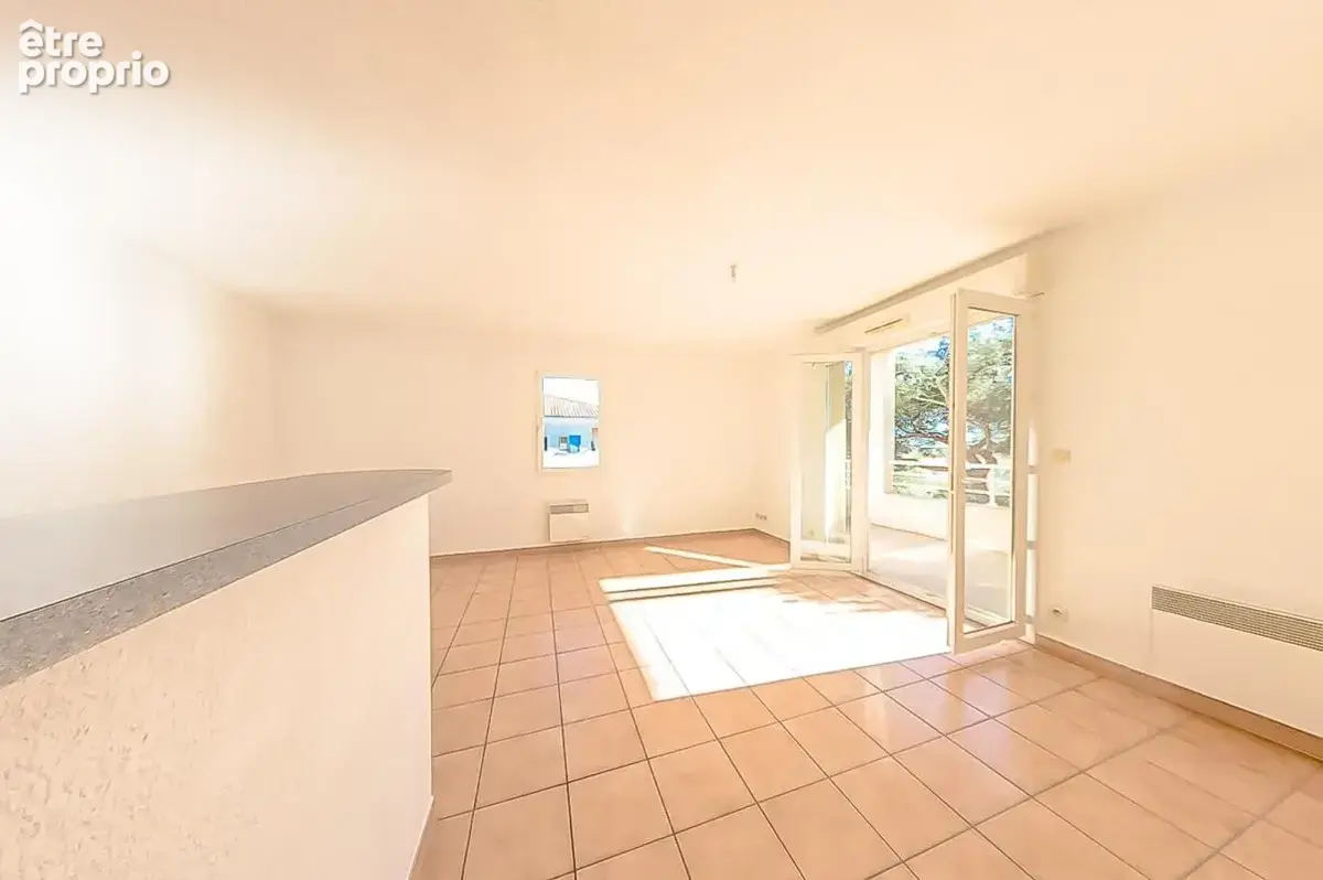 EXCLUSIVITE - OFF MARKET Appartement 3 pièces Parking Terrasse - photo 5