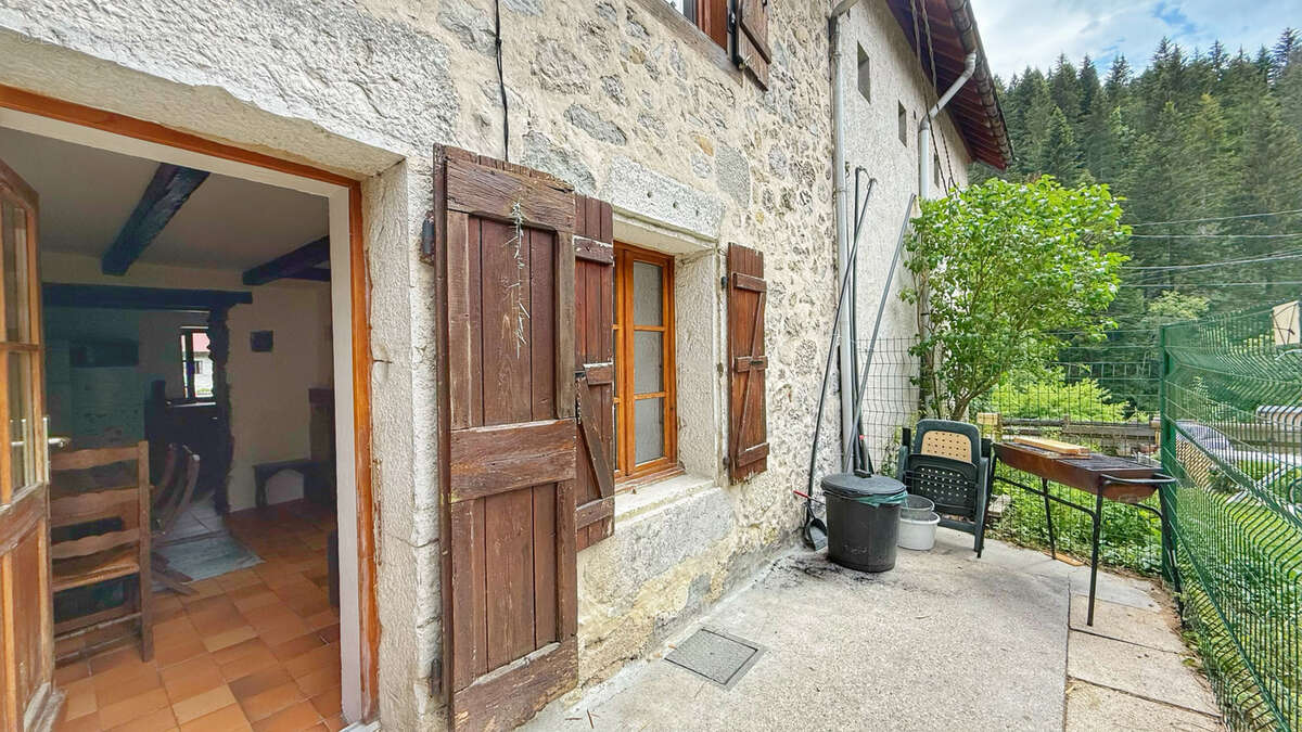 Maison à SAINT-PIERRE-DE-CHARTREUSE