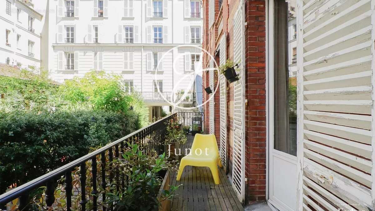 Appartement à PARIS-18E