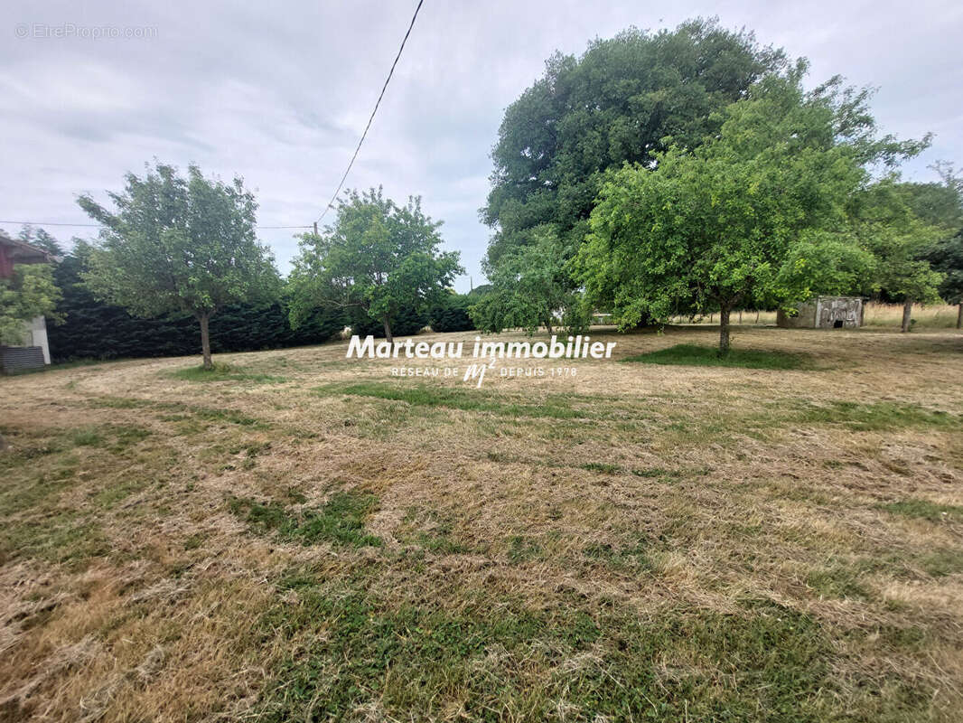 Maison à VILLAINES-SOUS-LUCE