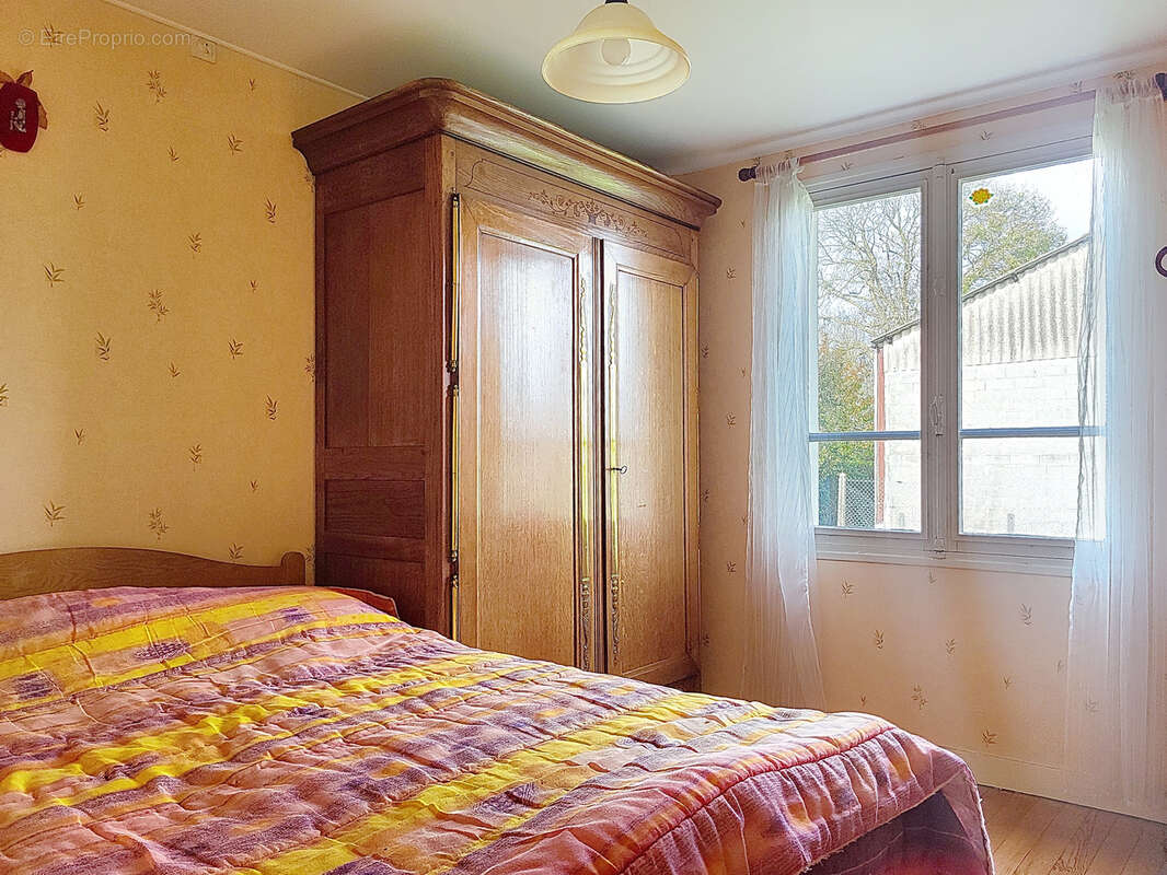 Maison à MONTCHATON