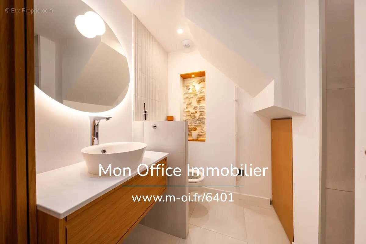 Appartement à PEYNIER