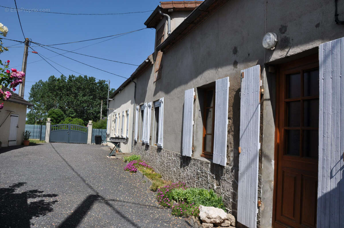 Maison à JALIGNY-SUR-BESBRE