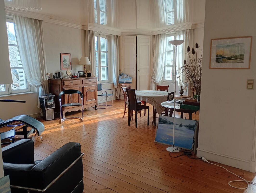 Appartement à MONNAIE