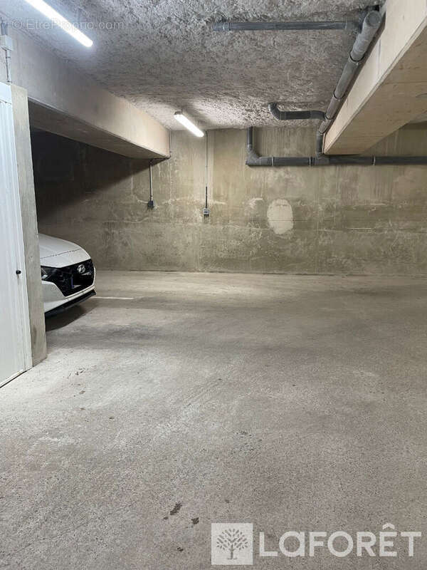 Parking à VINCENNES