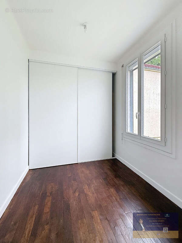 Maison à SAINT-JULIEN-LES-VILLAS