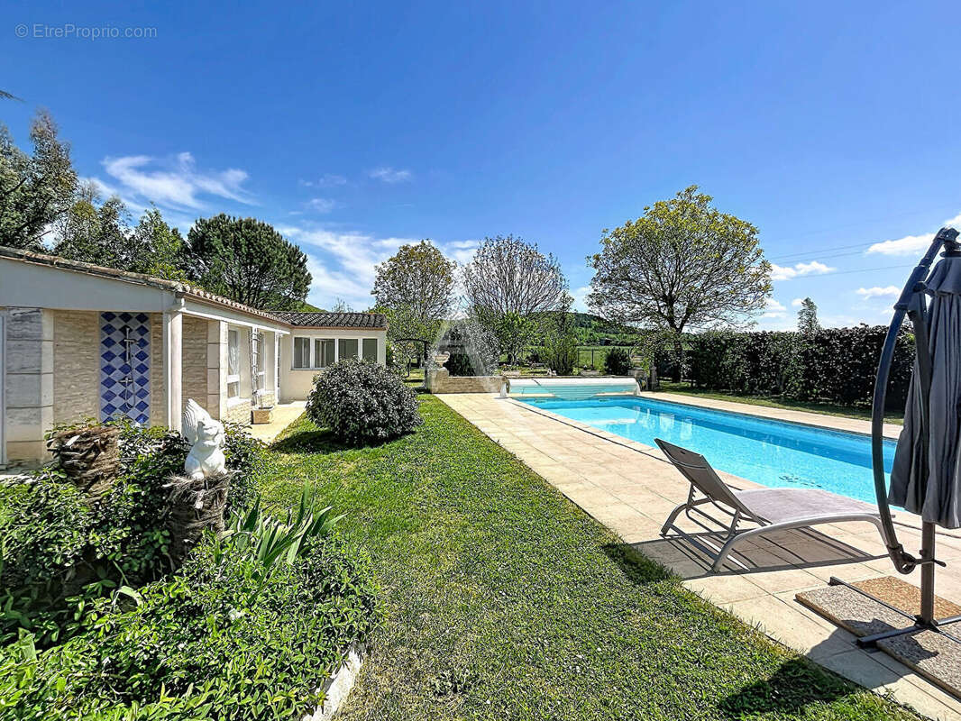 Maison à PRAYSSAC