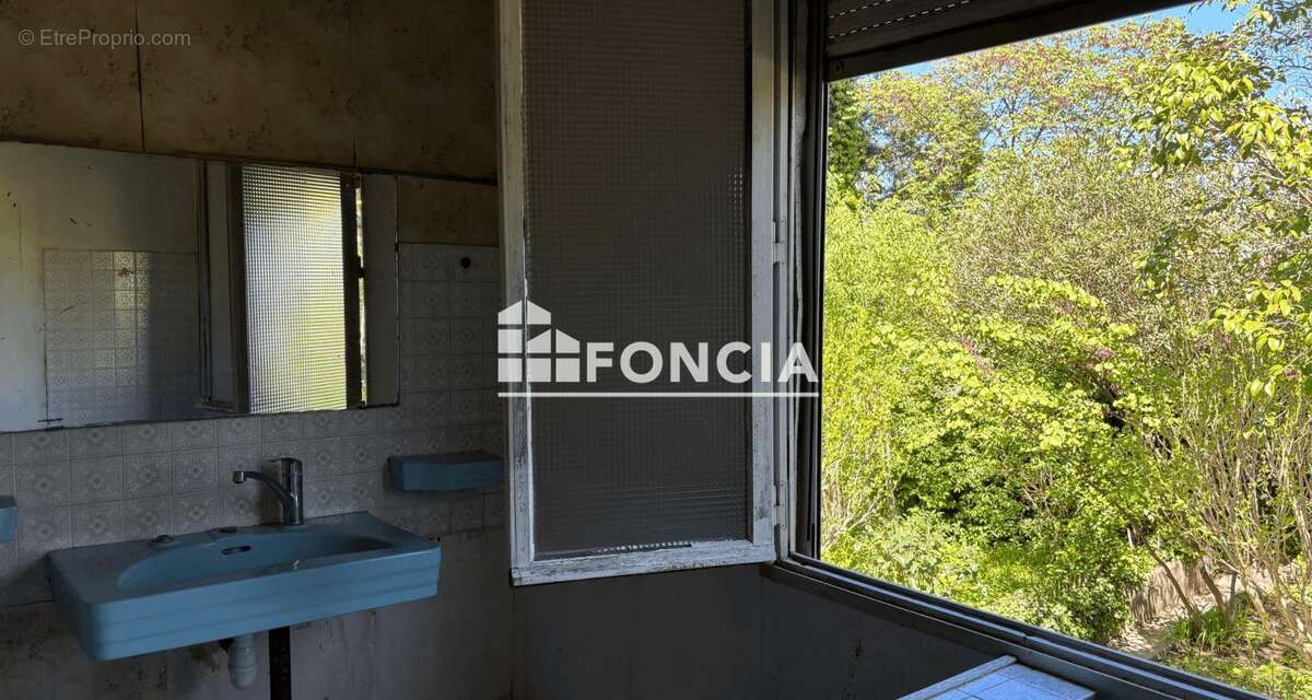 Montpellier Arceaux — Maison de caractère 90 m², jardin arboré, garage et vrai projet de vie à bâtir - photo 7