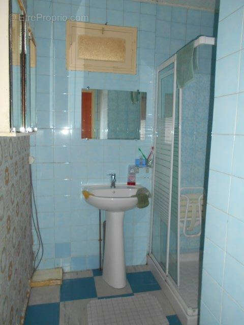 Maison familiale de plain-pied, de 86 m2 habitables, 3 chambres sur terrain de 1077 m2 - photo 9