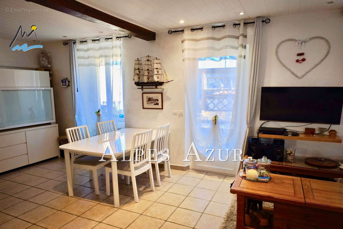 Maison à CAGNES-SUR-MER