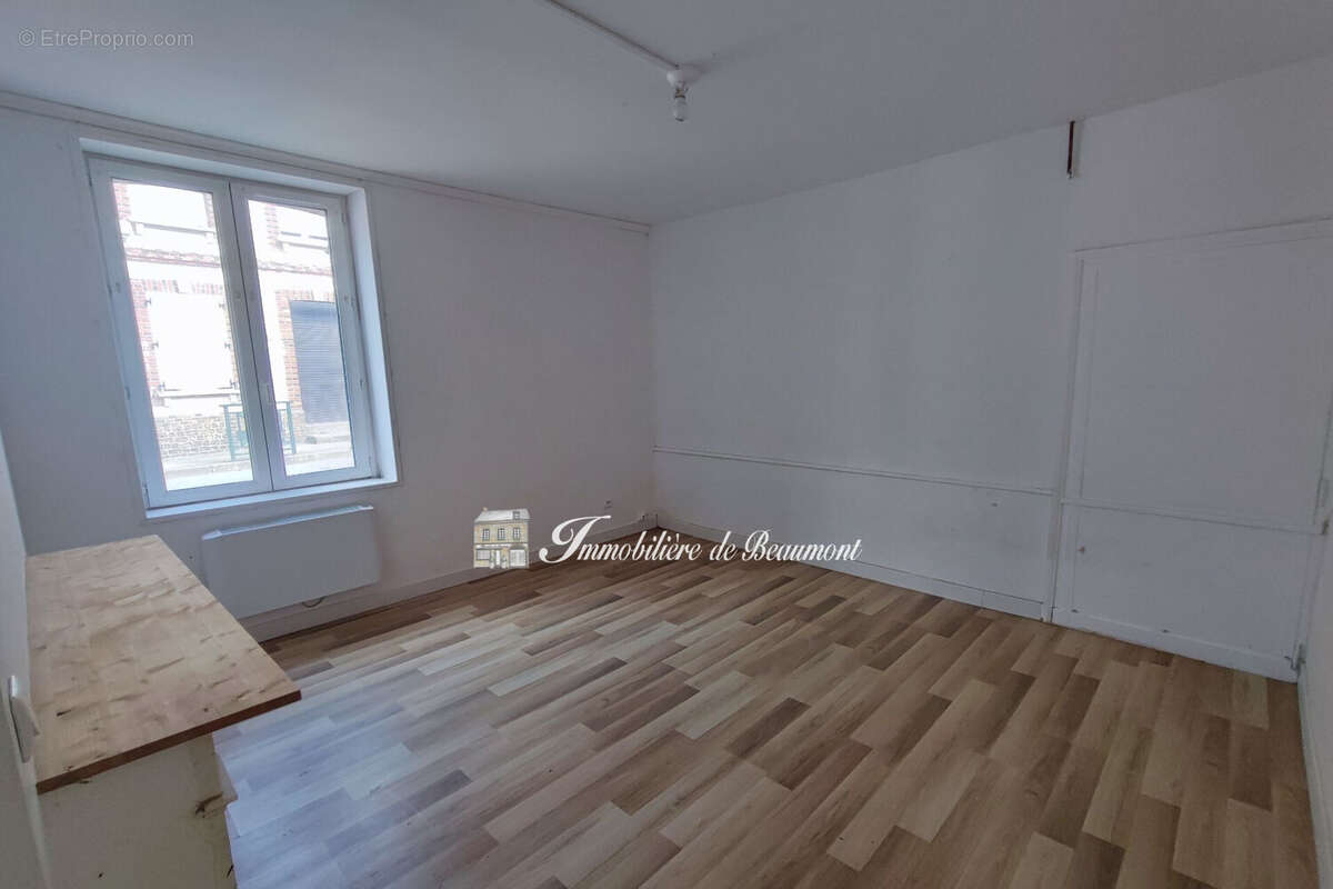 Maison 96 m² à Conches-En-Ouche  - photo 2