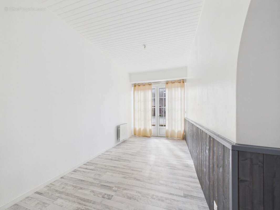 Photo 2 - Maison à PLOUIGNEAU