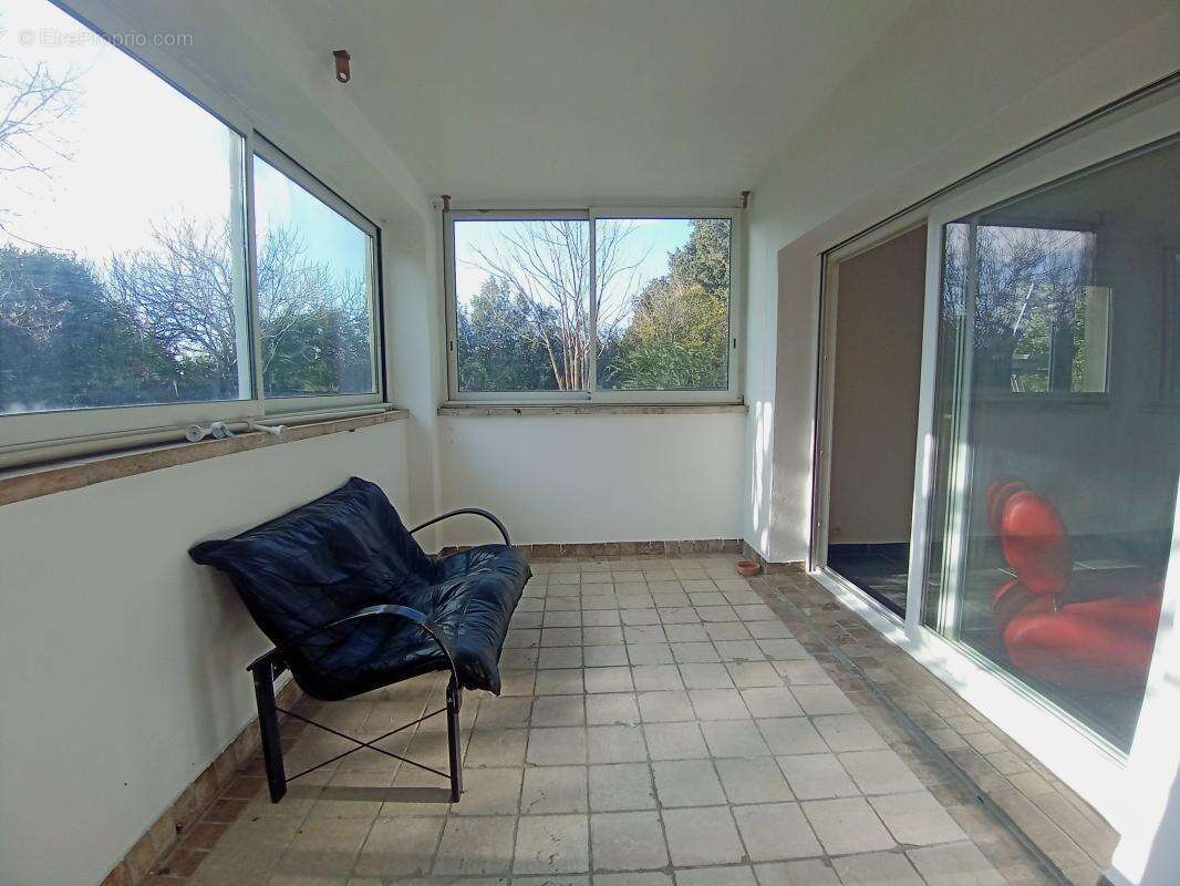 Maison à CAMARET-SUR-AIGUES