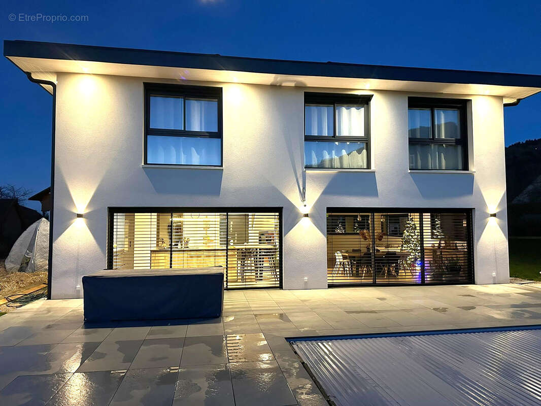 Maison à BRENTHONNE