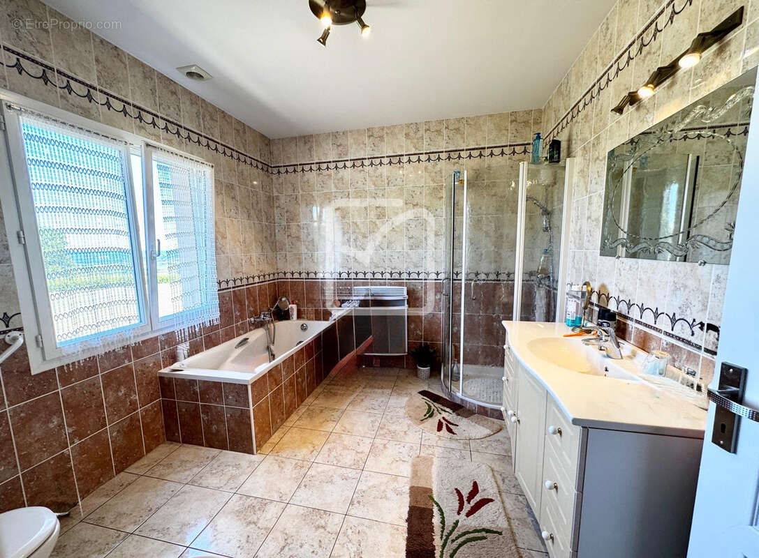 Spacieuse maison moderne avec une très belle vue - photo 5
