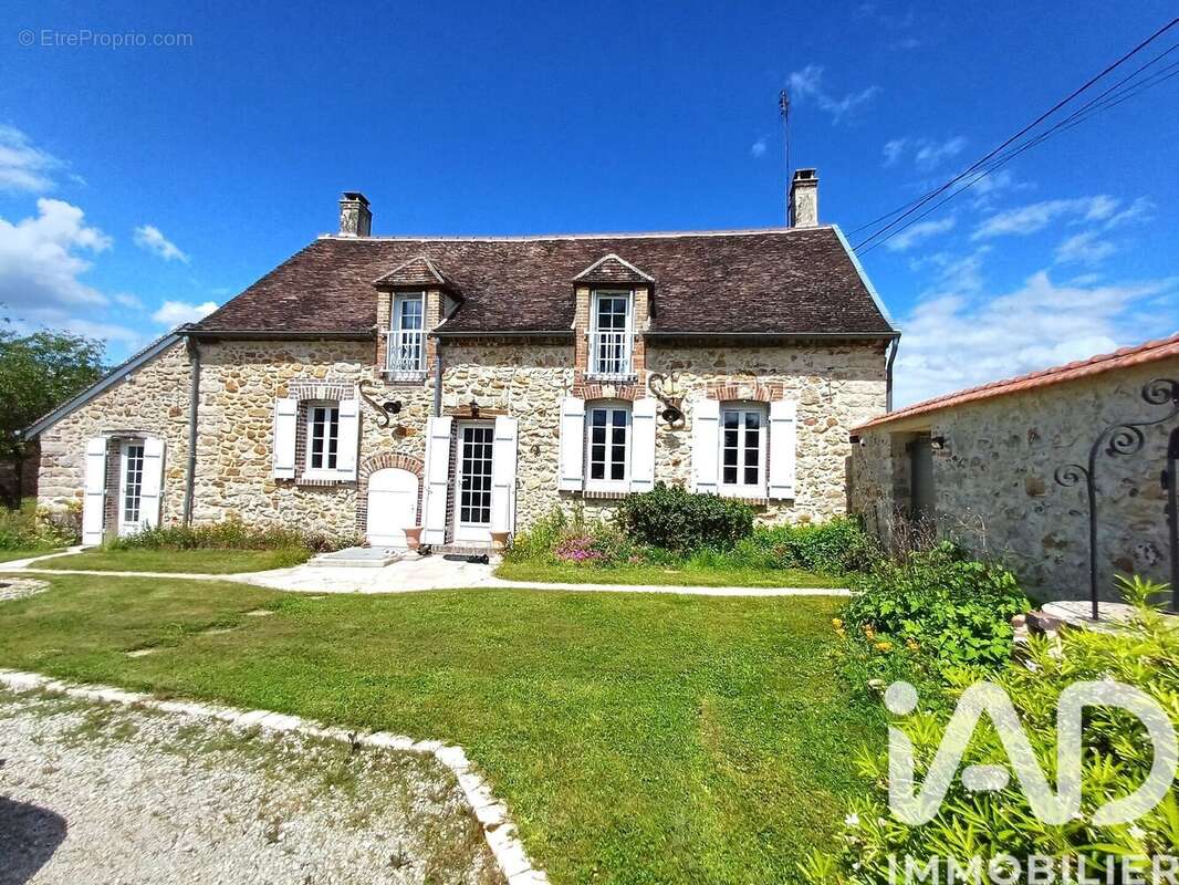 Maison 113 m² à Bourdenay  - photo 2
