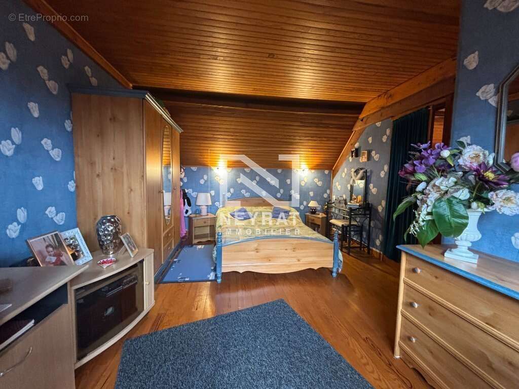 Maison à LE CREUSOT