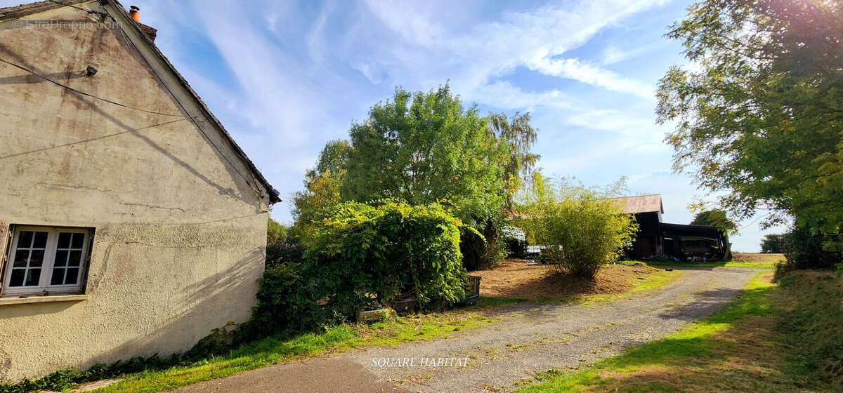 Maison à LA BAZOCHE-GOUET