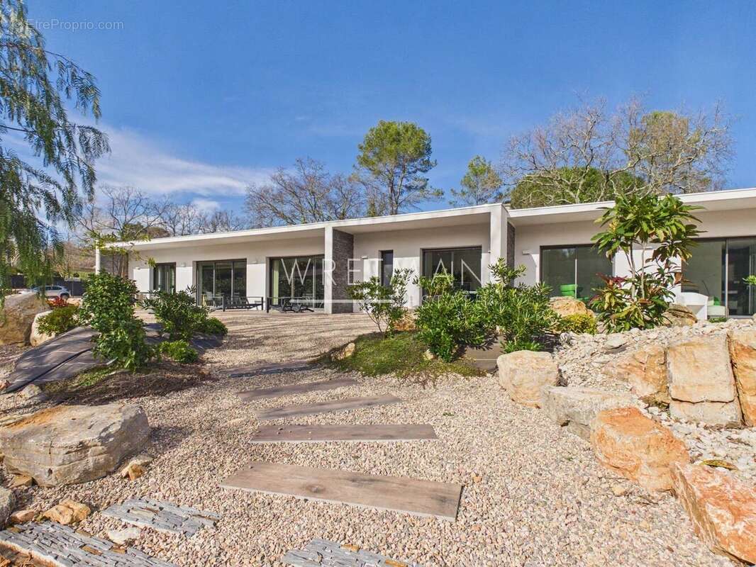 Maison à FAYENCE