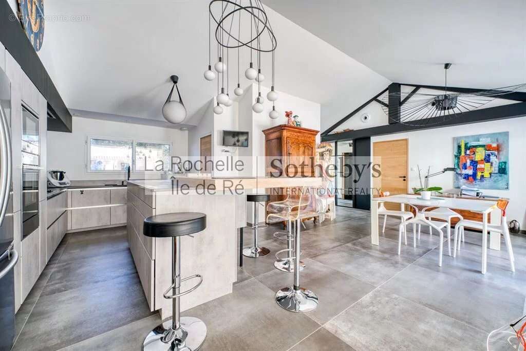 Maison à AYTRE