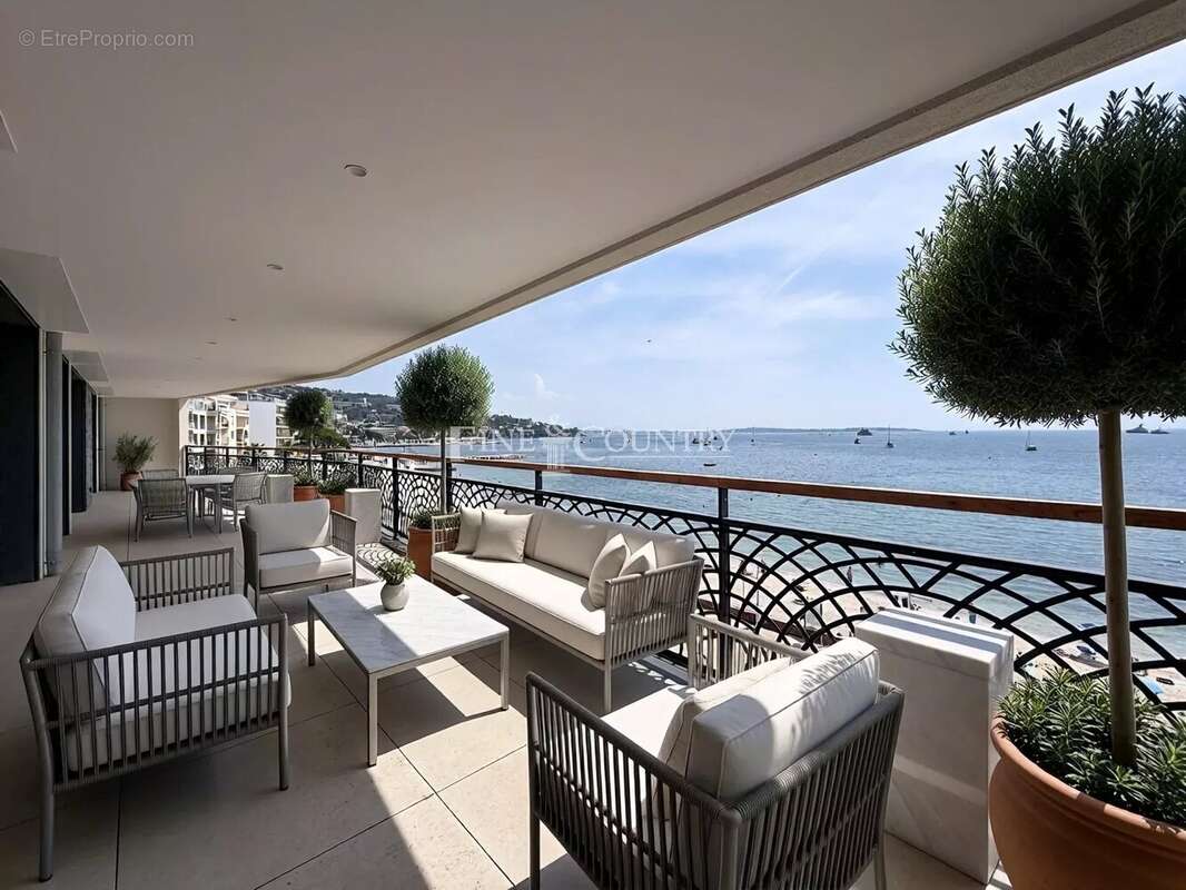 Appartement à vendre cannes  vue mer - photo 3