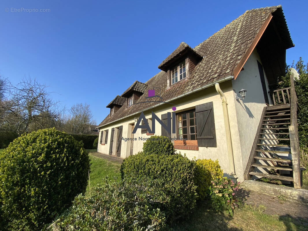 Maison à BIVILLE-LA-RIVIERE