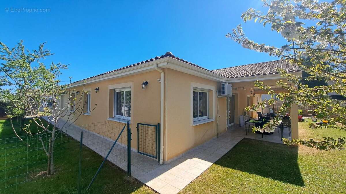 Maison à BUXEROLLES