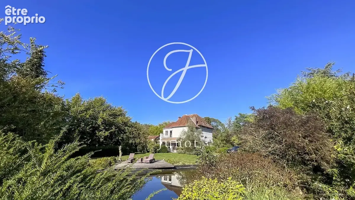 Wervicq-Sud - MONTAGNE - Maison - 6 pièces - 230 m² - 4 /5 chambres - Jardin - Garage - photo 1