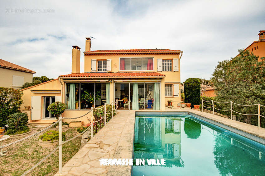 Maison à CARRY-LE-ROUET