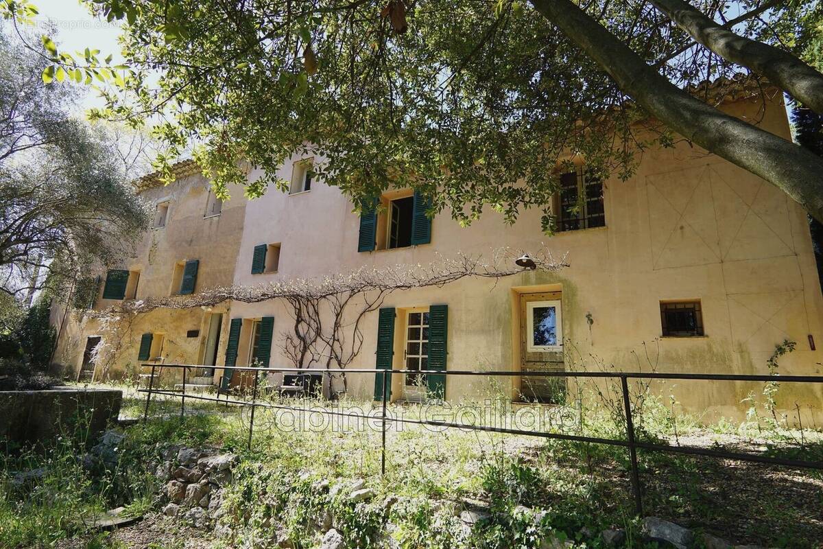 Maison à PEYMEINADE