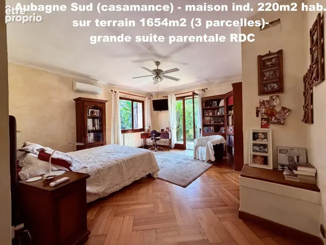 13400  Aubagne (Casamance et Chateau de Creissauds) Maison Individuelle -  4 à 5 chambres - 220m2 hab et 300m2 plancher - photo 15