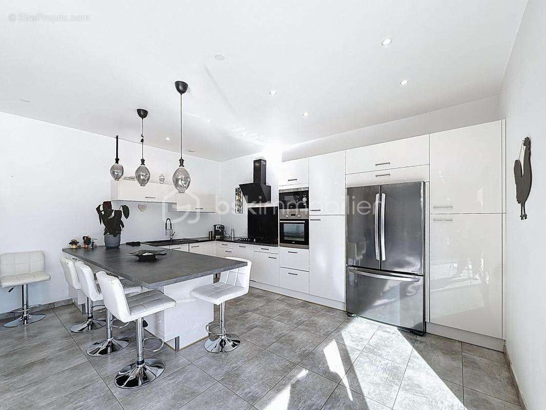 Maison à SAINT-JEAN-DE-LA-BLAQUIERE