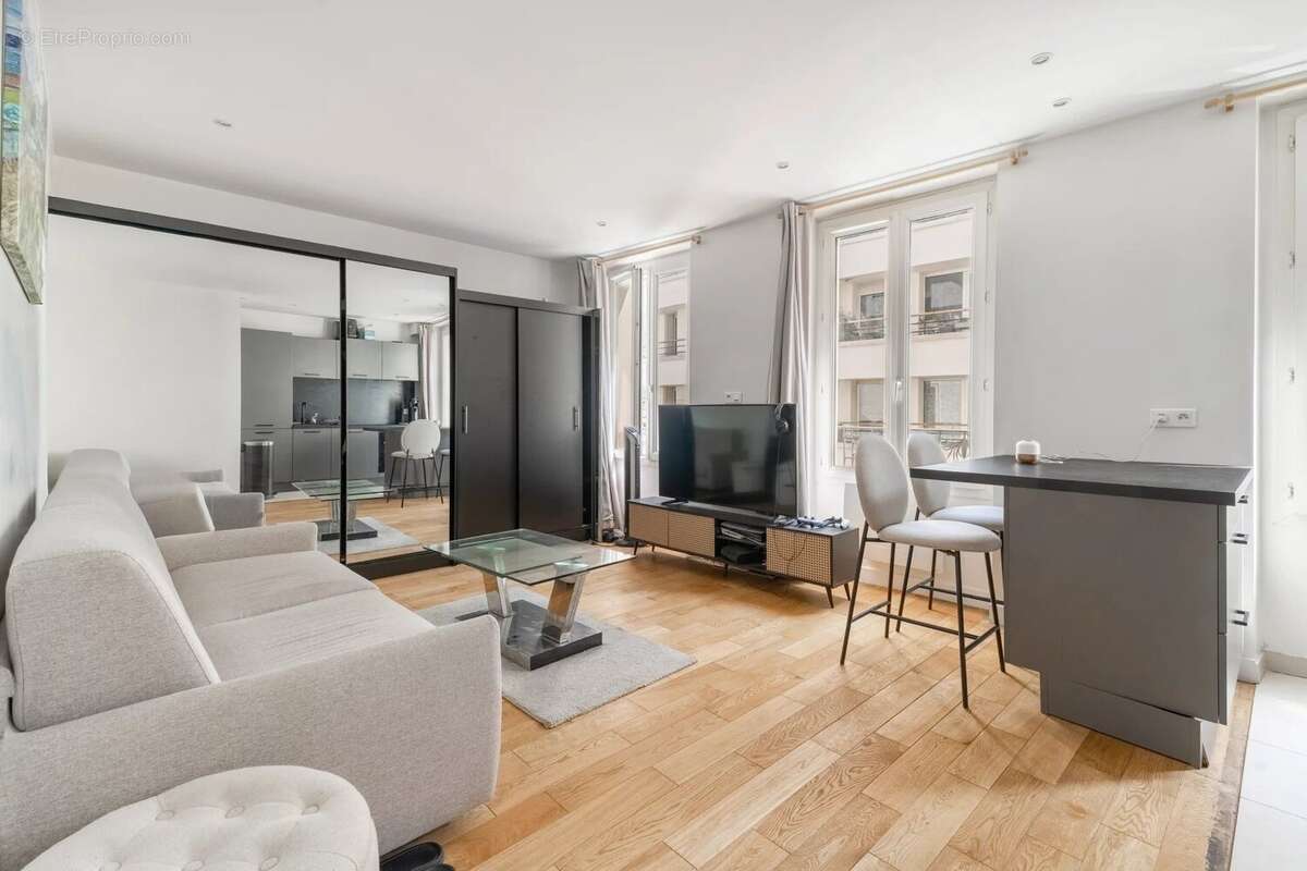 Appartement à LEVALLOIS-PERRET