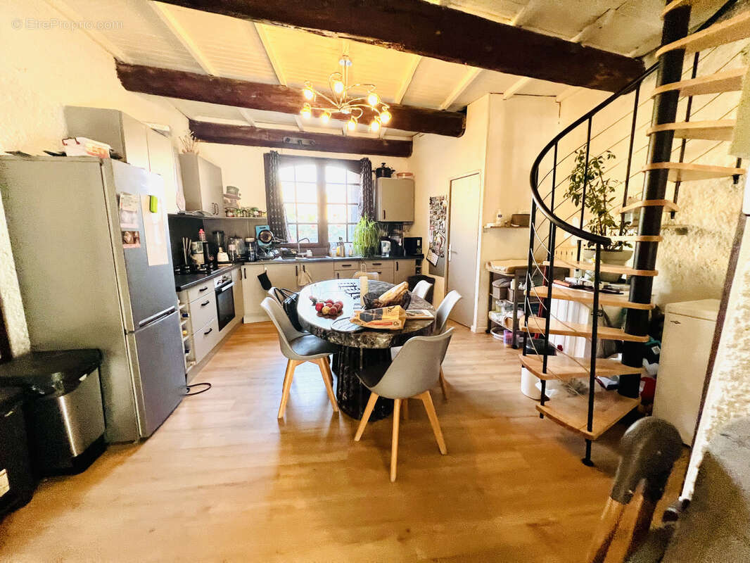 Vente maison de village R+1 de 80m2 avec cave de 40m2 - photo 2