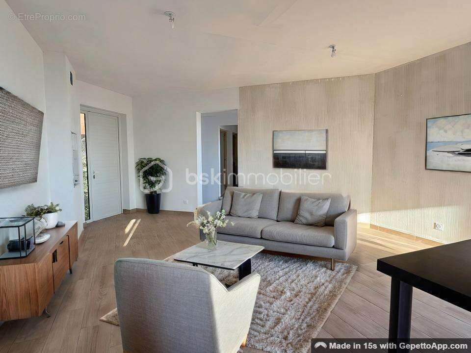 Maison à LES AVIRONS