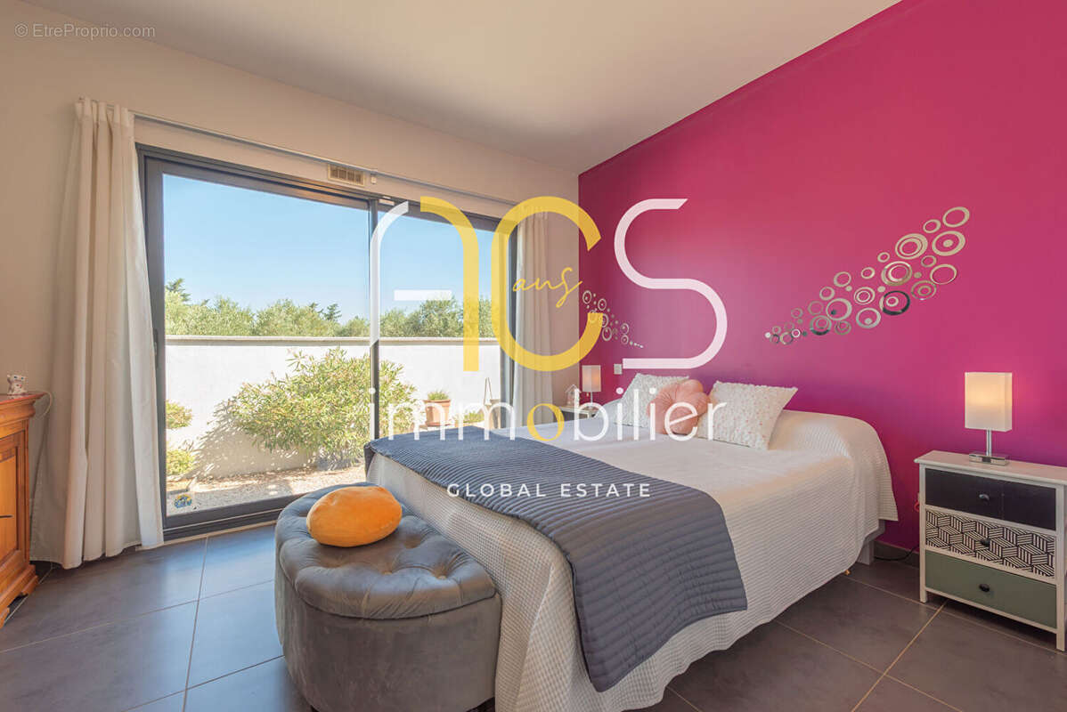 Achat Vente Maison Gignac-la-Nerthe  4 pièces 114m2 Jardin Garage - photo 14