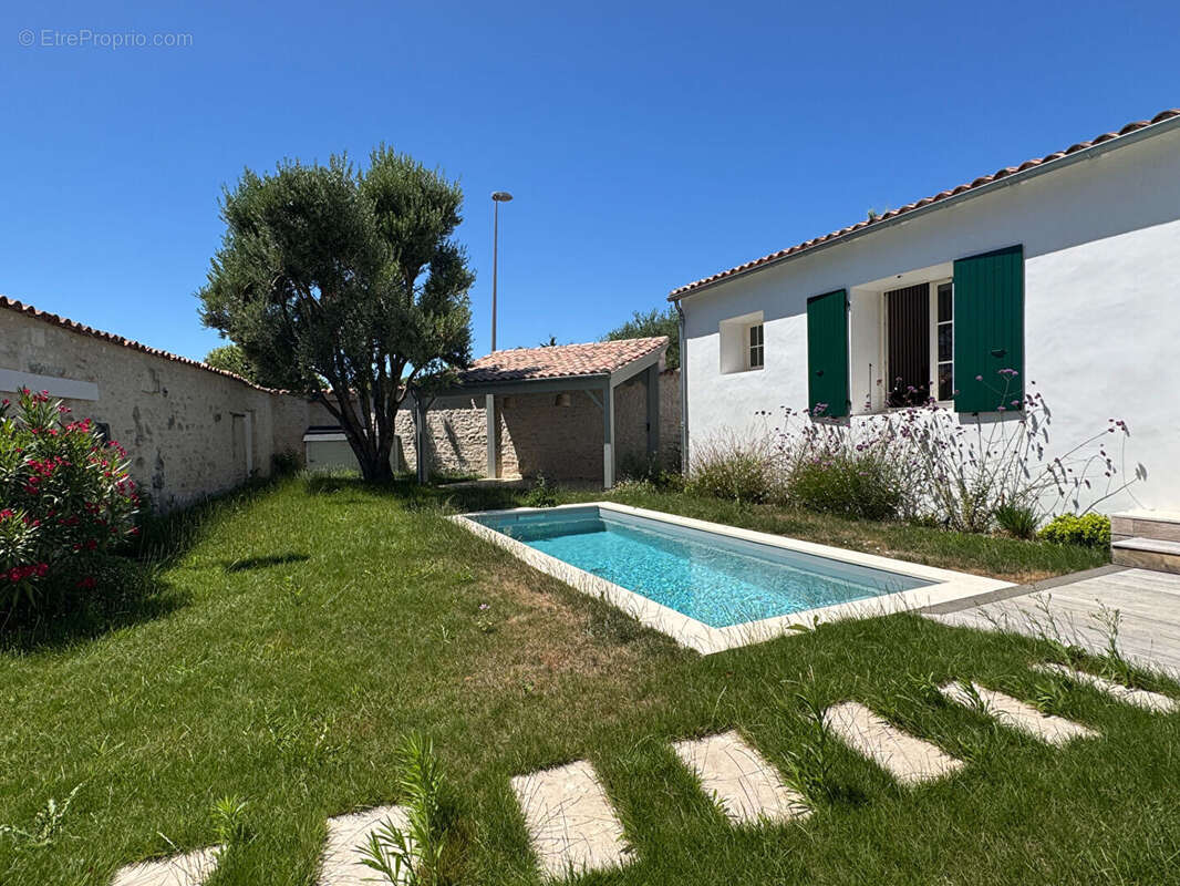 Maison à LE BOIS-PLAGE-EN-RE