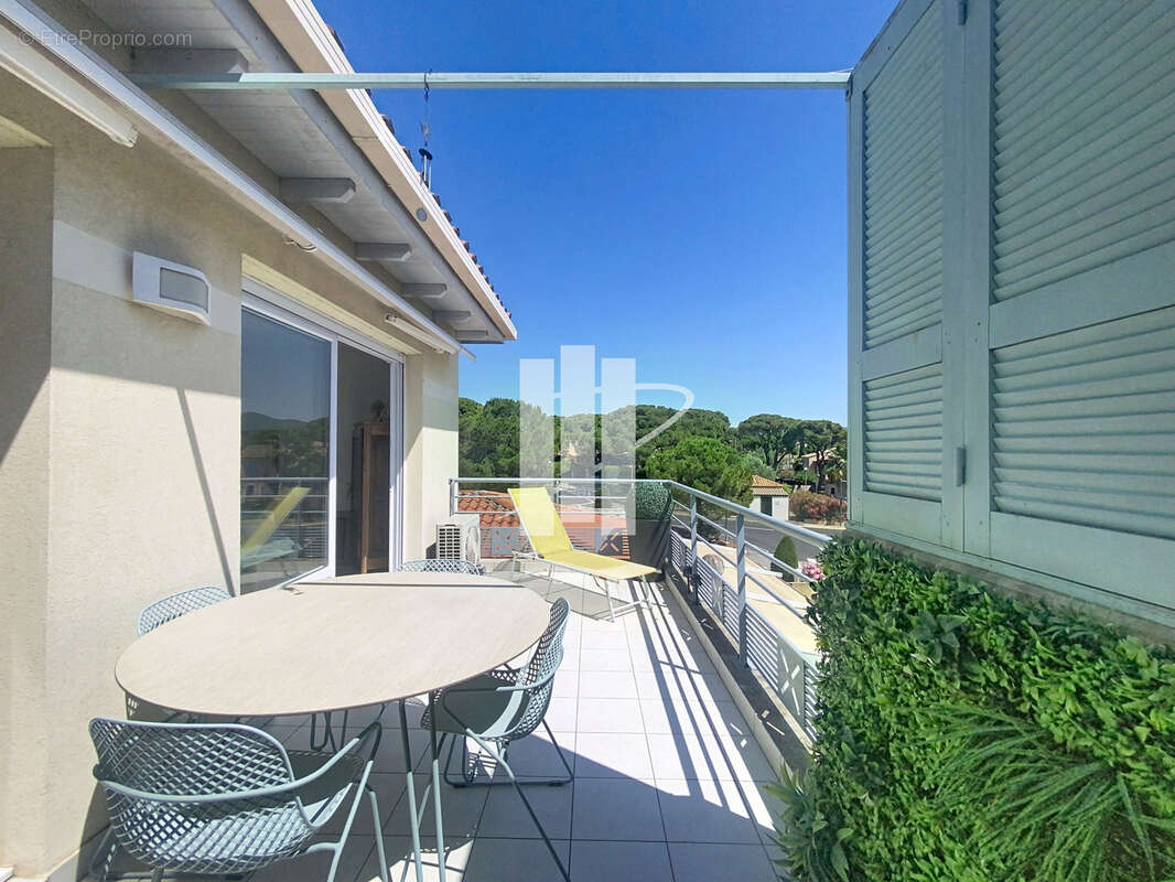 Appartement à FREJUS