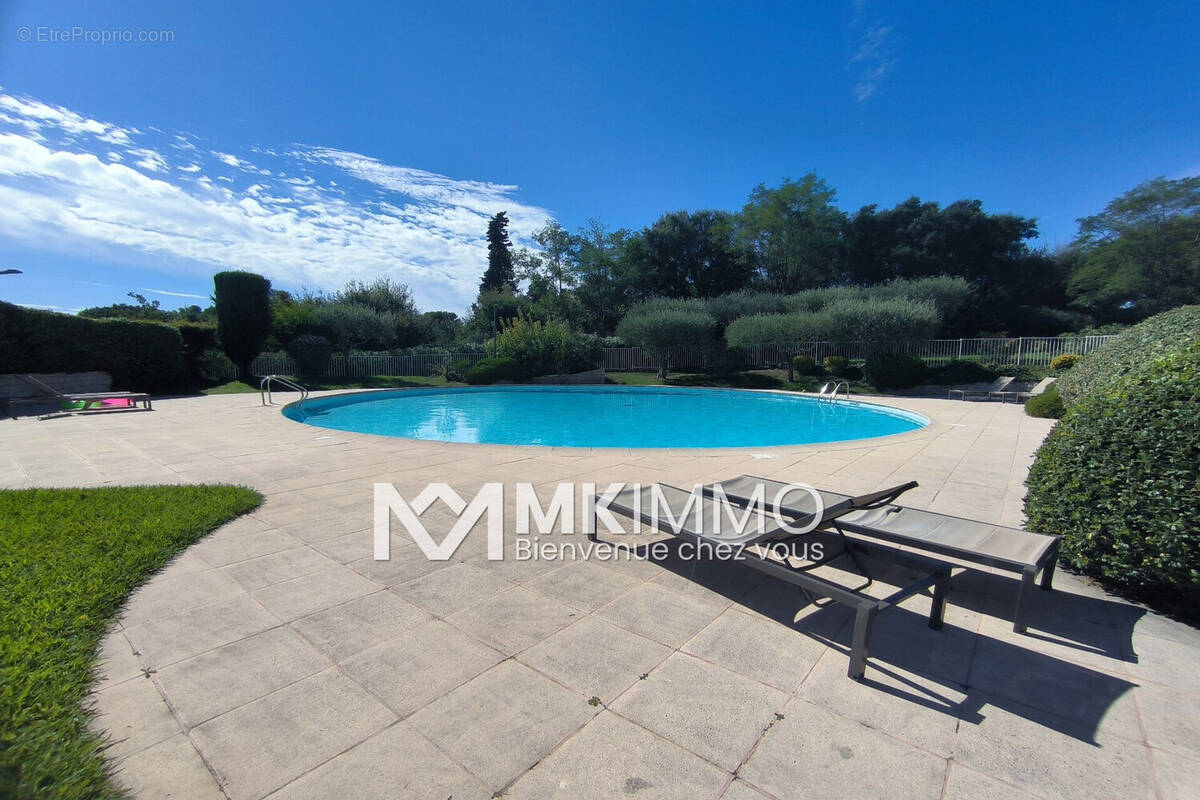 Appartement à VILLENEUVE-LOUBET