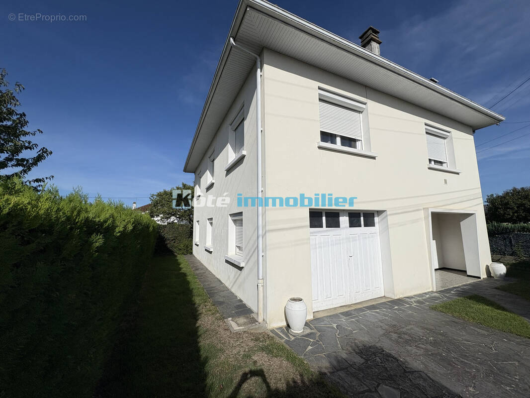 Maison à AUREILHAN