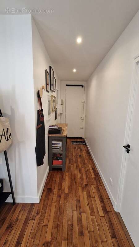 Appartement à COURBEVOIE