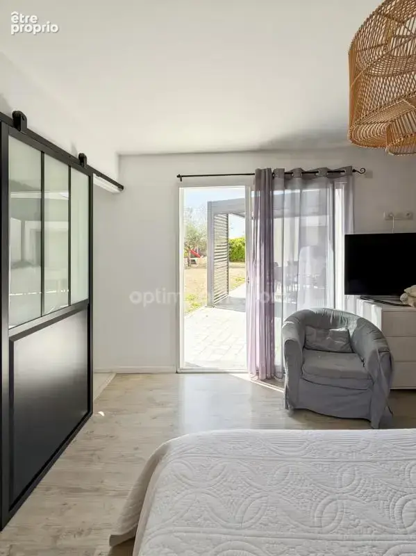 Maison à vendre 4 pièces de plain-pied avec jardin & garage LONGEVES (17) - photo 8