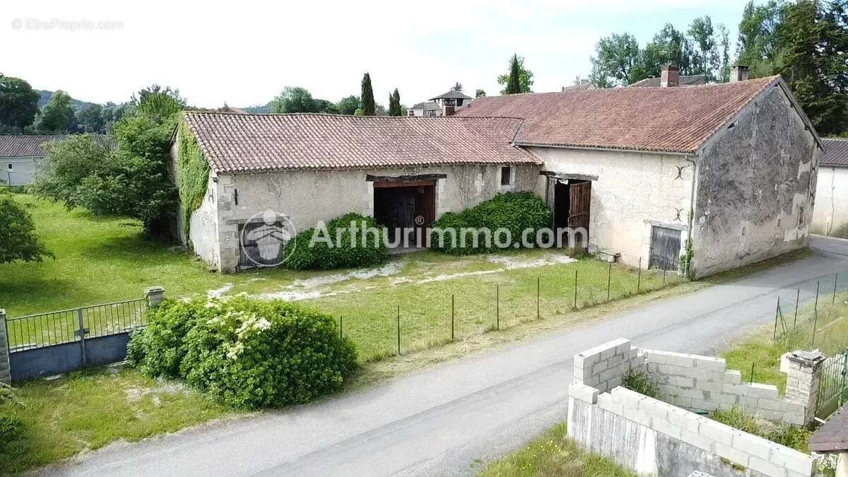 Maison à ANNESSE-ET-BEAULIEU