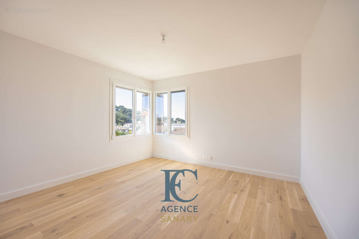 Appartement à SANARY-SUR-MER