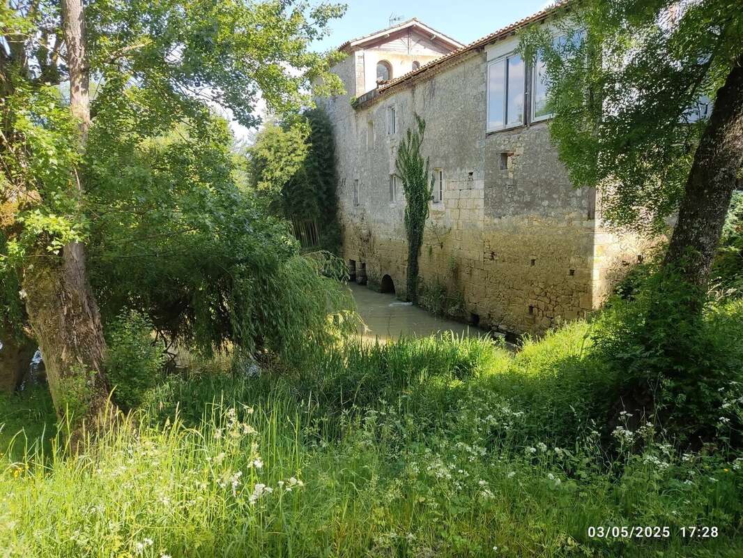 Maison à SAINT-CLAR