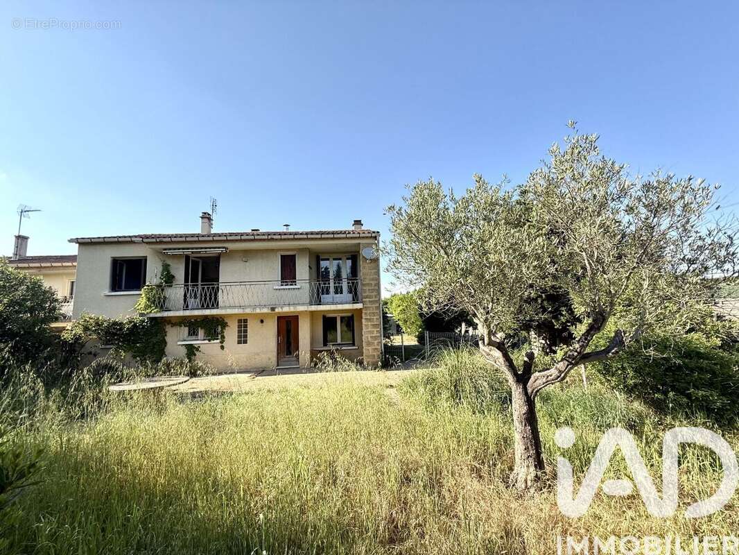 Photo 5 - Maison à LAUDUN-L'ARDOISE