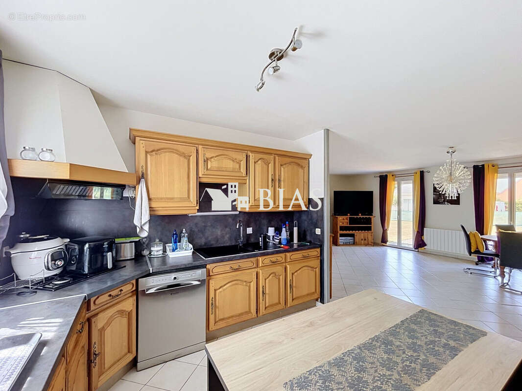 Maison 97 m² à La Neuville-Du-Bosc  - photo 7