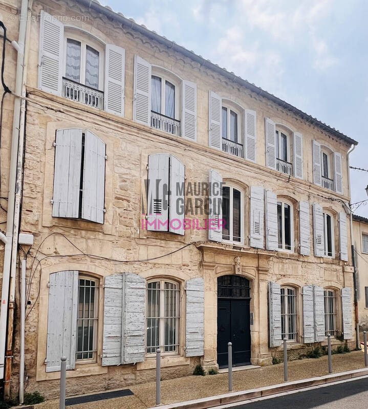 Immeuble de rapport  - Appartement à TARASCON