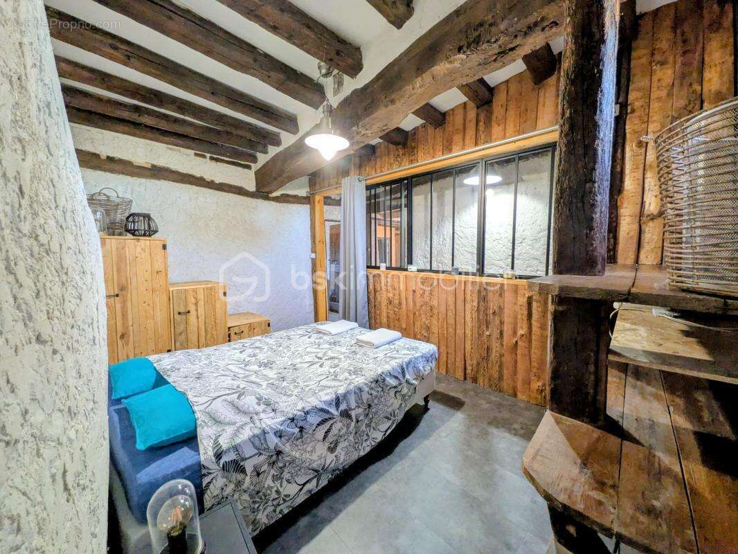Maison de caractère de 1860 rénovée, DPE A, patio intime et charme unique - photo 9